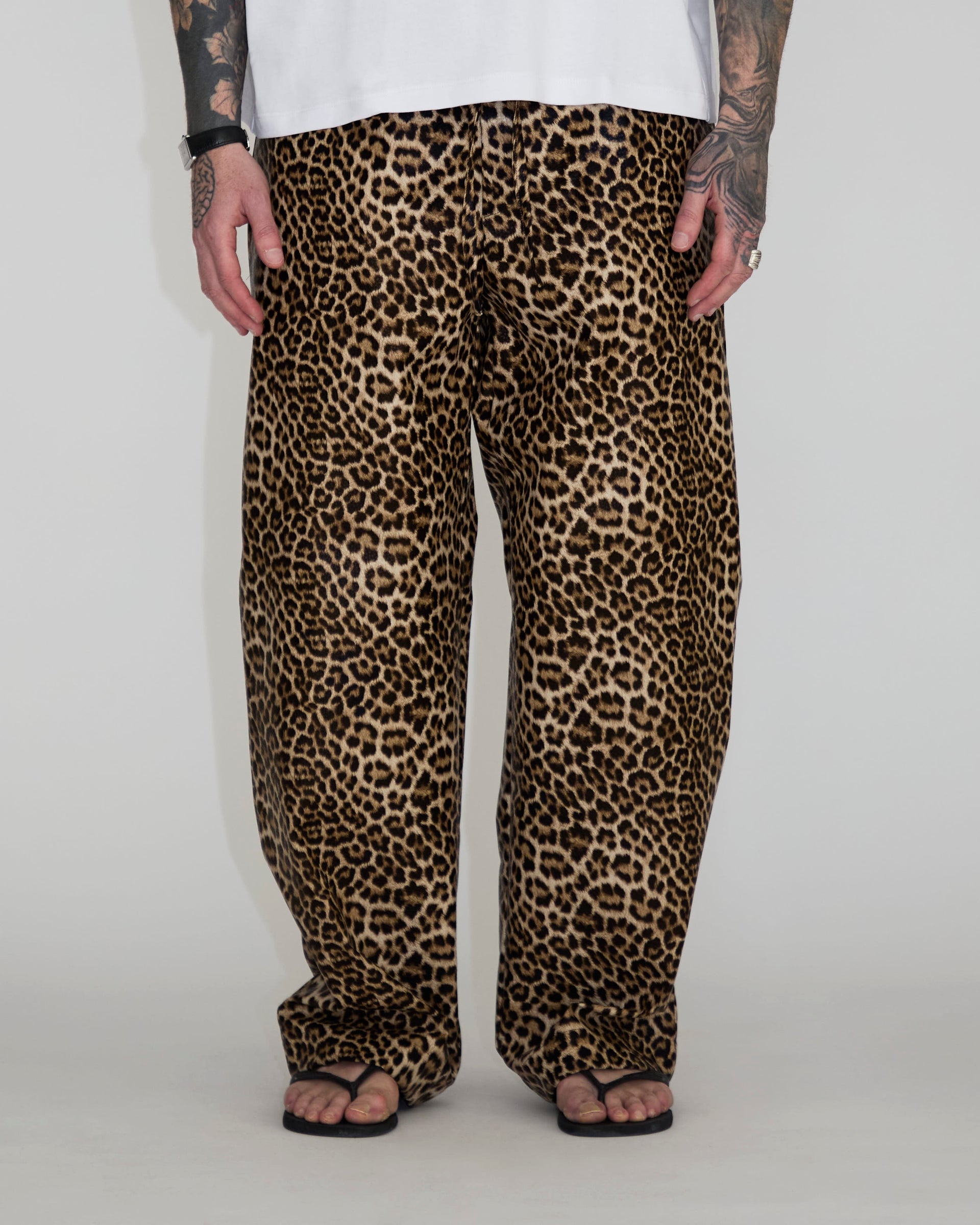 PANTALONE EFFETTO PELLE MACULATO