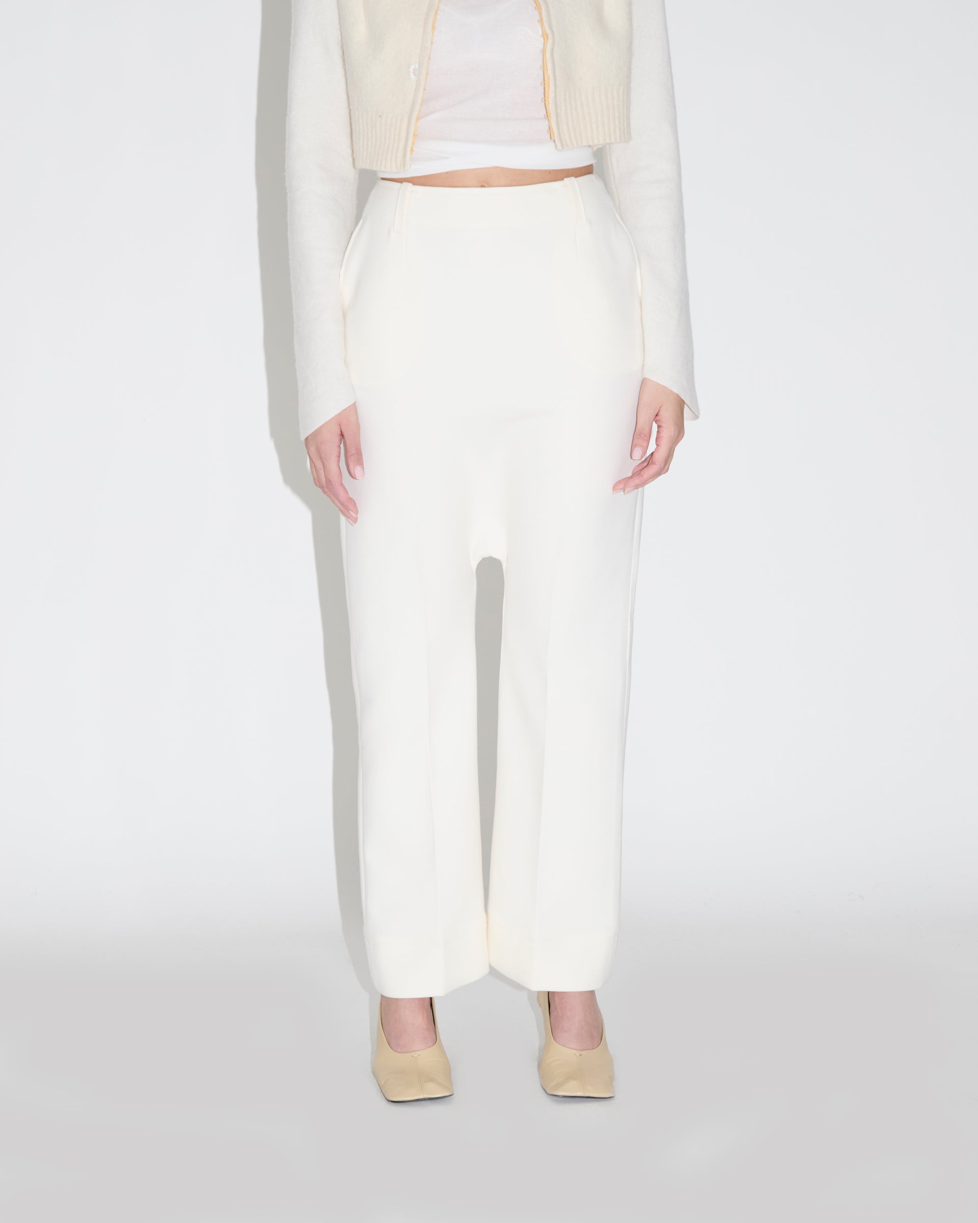 PANTALONE “SUTURA”